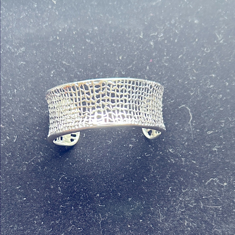 Silpada Silver Textured Bracelet